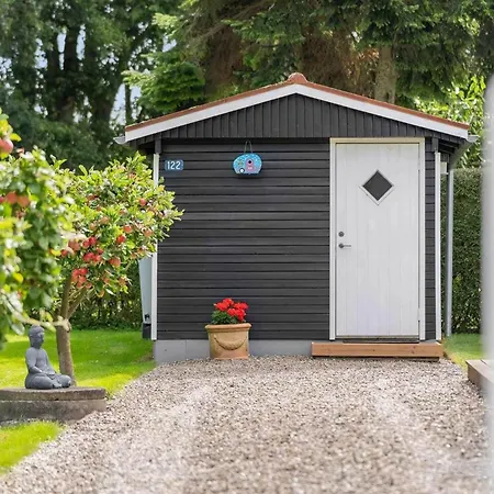 Idyllic Summer House Close To Water And Nature * Nedre Lysabild