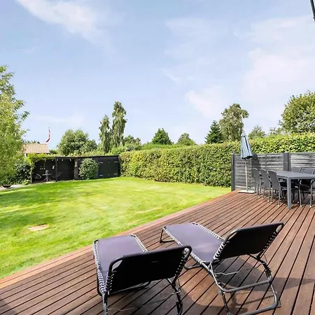 Idyllic Summer House Close To Water And Nature Dom wakacyjny Nedre Lysabild