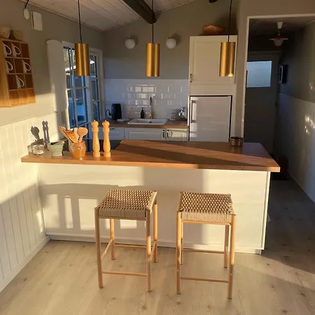 Dom wakacyjny Idyllic Summer House Close To Water And Nature Nedre Lysabild