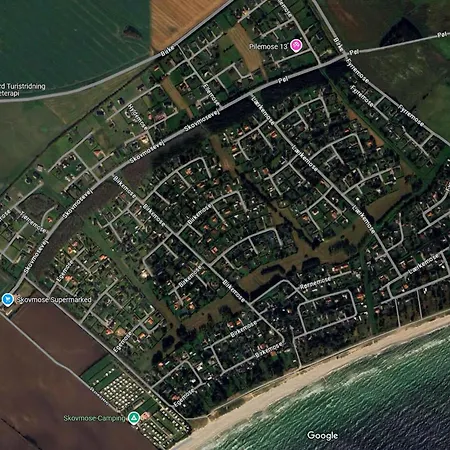 Idyllic Summer House Close To Water And Nature Hébergement de vacances